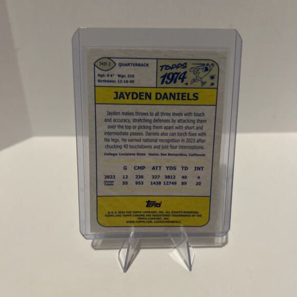 2024 Topps Chrome Jayden Daniels 1974 Throwback Refractor 74TF-2‎ Silver rookie - Picture 2 of 2